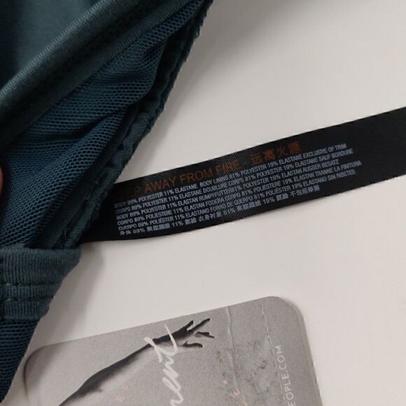 NEW Free People Movement Out of Your League Bra Small - Picture 14 of 16